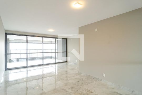 Sala de apartamento à venda com 3 quartos, 166m² em Vila Mariana, São Paulo