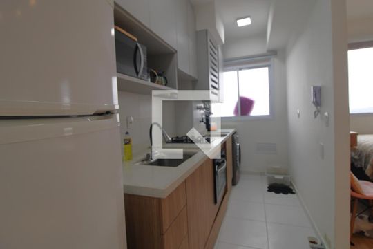 Cozinha de apartamento à venda com 1 quarto, 27m² em Socorro, São Paulo
