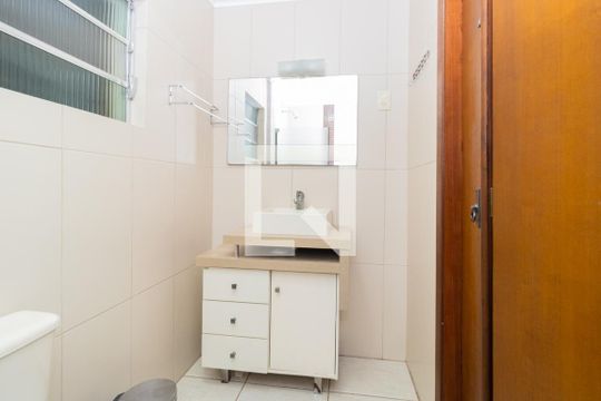 Banheiro de apartamento para alugar com 1 quarto, 90m² em Harmonia, Canoas