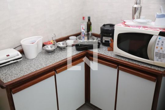 Cozinha - Armários de apartamento para alugar com 4 quartos, 140m² em Canto do Forte, Praia Grande