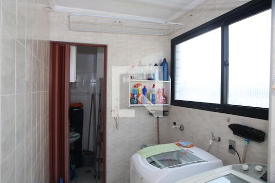 Área de Serviço de apartamento para alugar com 4 quartos, 140m² em Canto do Forte, Praia Grande