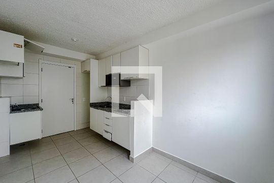 Sala de apartamento para alugar com 1 quarto, 25m² em Vila Cláudia, São Paulo