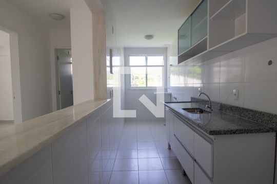 Cozinha e Área de Serviço de apartamento para alugar com 1 quarto, 50m² em Vargem Pequena, Rio de Janeiro