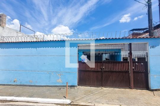 Fachada de casa à venda com 5 quartos, 125m² em Jardim Elizabeth, São Paulo