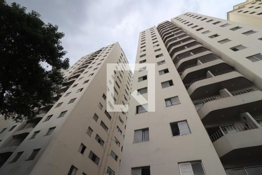 Fachada de apartamento à venda com 2 quartos, 70m² em Vila Azevedo, São Paulo