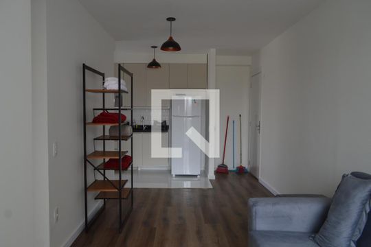 Sala de apartamento para alugar com 1 quarto, 55m² em Liberdade, São Paulo