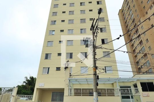 Fachada de apartamento para alugar com 2 quartos, 55m² em Utinga, Santo André
