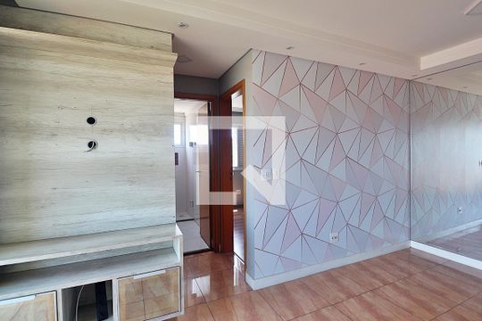 Sala de apartamento para alugar com 2 quartos, 55m² em Utinga, Santo André