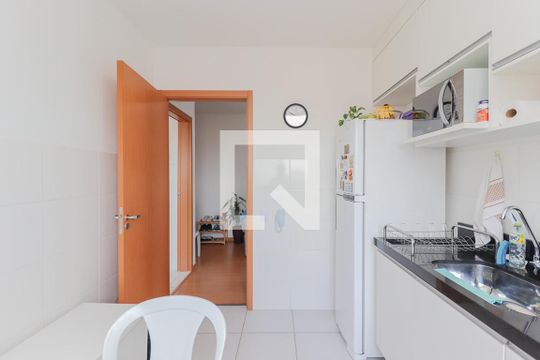 Cozinha de apartamento para alugar com 1 quarto, 48m² em Jardim Sul, São José dos Campos