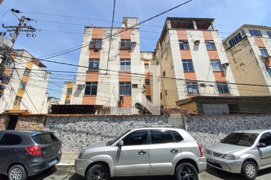 Fachada do Prédio de apartamento à venda com 2 quartos, 48m² em Olaria, Rio de Janeiro