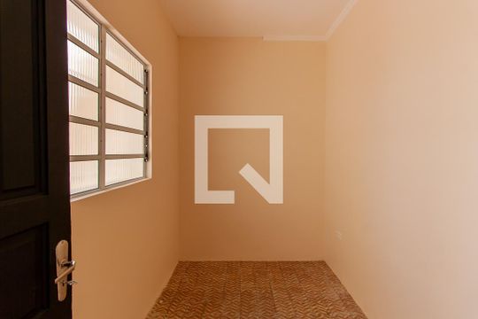 Dispensa de casa para alugar com 2 quartos, 132m² em Vila Ema, São Paulo