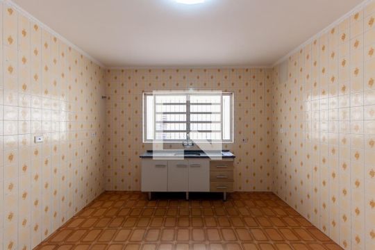Cozinha de casa para alugar com 2 quartos, 132m² em Vila Ema, São Paulo