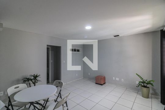 Sala de casa de condomínio para alugar com 3 quartos, 110m² em Recreio dos Bandeirantes, Rio de Janeiro