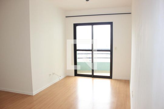 Sala de apartamento à venda com 3 quartos, 75m² em Gopoúva, Guarulhos