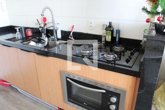 Cozinha de apartamento à venda com 2 quartos, 35m² em Bom Retiro, São Paulo
