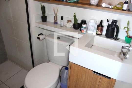 Banheiro de apartamento à venda com 2 quartos, 35m² em Bom Retiro, São Paulo