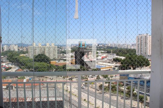 sacada/ Sala de apartamento à venda com 2 quartos, 35m² em Bom Retiro, São Paulo