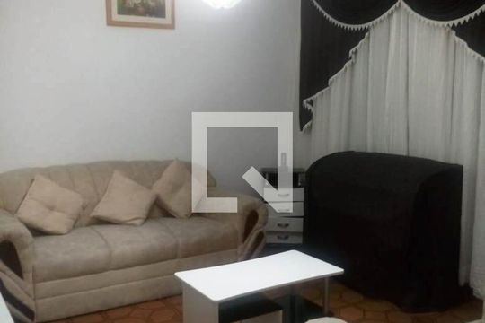 Casa à venda com 6 quartos, 585m² em Vila Mira, São Paulo