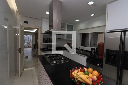 Cozinha de apartamento à venda com 4 quartos, 260m² em Vila Gomes Cardim, São Paulo