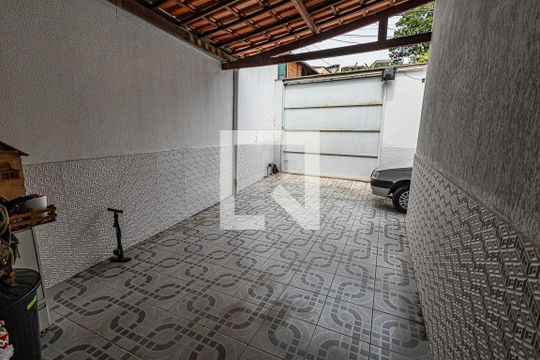 Quintal/Vaga de garagem de casa para alugar com 2 quartos, 100m² em Etelvina Carneiro, Belo Horizonte