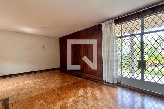 Sala de casa à venda com 5 quartos, 412m² em Cidade Jardim, Belo Horizonte