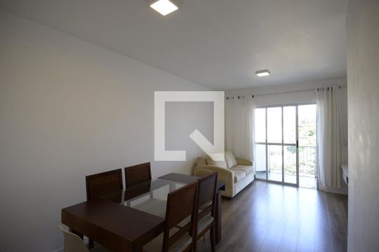 Sala de apartamento à venda com 2 quartos, 72m² em Vila Dom Pedro I, São Paulo