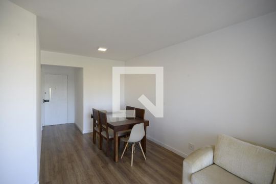 Sala de apartamento à venda com 2 quartos, 72m² em Vila Dom Pedro I, São Paulo