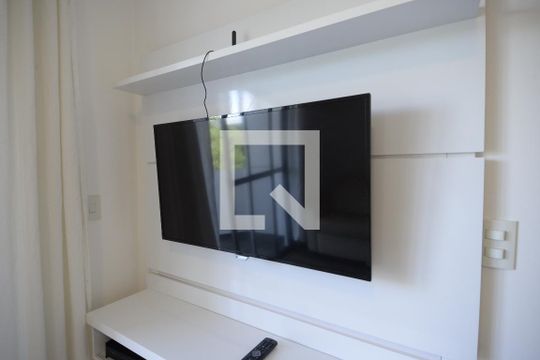 Sala de apartamento à venda com 2 quartos, 72m² em Vila Dom Pedro I, São Paulo