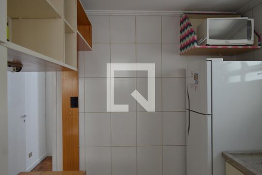 Cozinha de apartamento para alugar com 2 quartos, 55m² em Liberdade, São Paulo