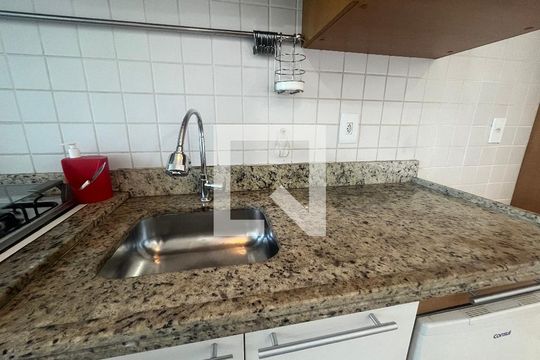 Cozinha de apartamento para alugar com 2 quartos, 53m² em Santana, São Paulo