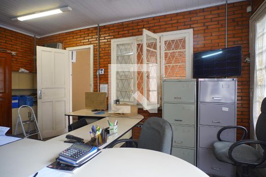 Sala de casa para alugar com 1 quarto, 600m² em Floresta, Porto Alegre