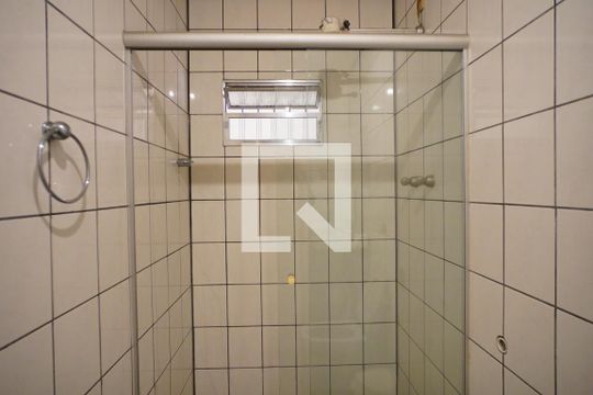 Banheiro de casa para alugar com 1 quarto, 600m² em Floresta, Porto Alegre