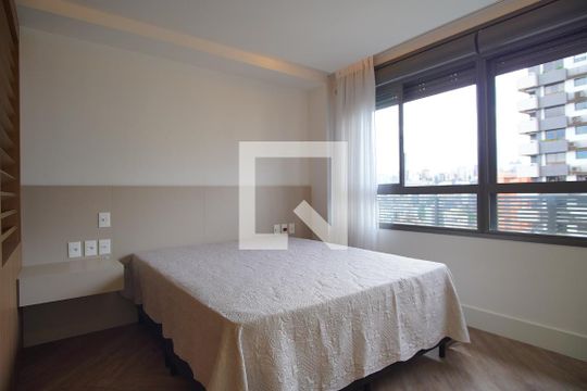 Quarto de kitnet/studio para alugar com 1 quarto, 40m² em Petrópolis, Porto Alegre