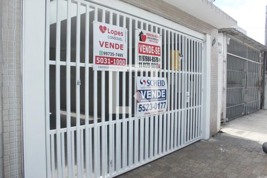 Fachada de casa para alugar com 3 quartos, 140m² em Cupecê, São Paulo