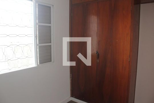 Quarto 2 de casa para alugar com 3 quartos, 140m² em Cupecê, São Paulo