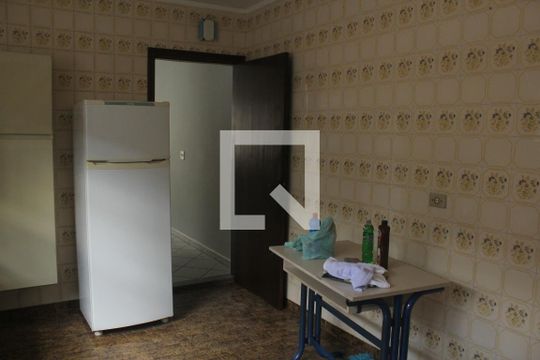 Cozinha de casa para alugar com 3 quartos, 140m² em Cupecê, São Paulo