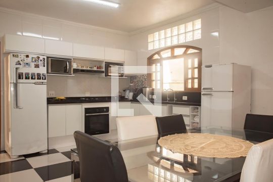 Cozinha de casa de condomínio à venda com 3 quartos, 167m² em Planalto Paulista, São Paulo