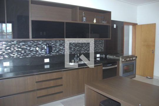 Cozinha de casa de condomínio para alugar com 4 quartos, 419m² em Jardim Guadalajara, Sorocaba