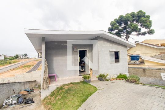 Fachada de casa para alugar com 2 quartos, 55m² em Pilarzinho, Curitiba