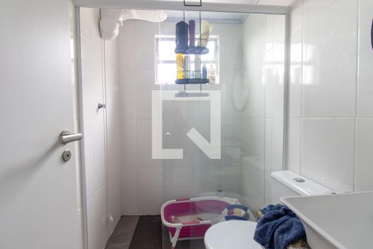 Banheiro Social de casa para alugar com 2 quartos, 55m² em Pilarzinho, Curitiba