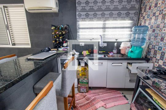 Cozinha de casa para alugar com 2 quartos, 55m² em Pilarzinho, Curitiba