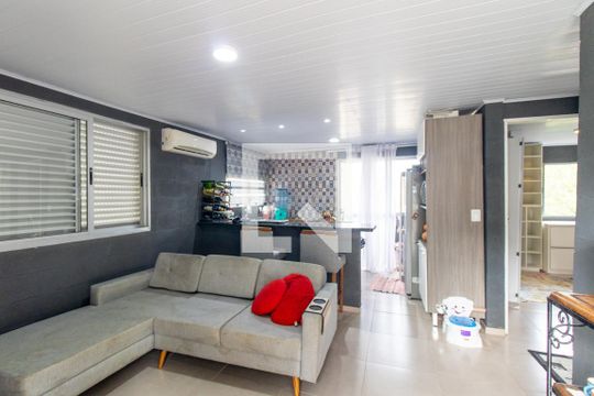 Sala de casa para alugar com 2 quartos, 55m² em Pilarzinho, Curitiba
