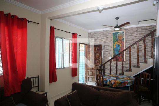 Casa para alugar com 3 quartos, 120m² em Vila Caiçara, Praia Grande