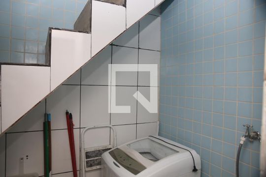 Cozinha e Área de Serviço de casa para alugar com 3 quartos, 120m² em Vila Caiçara, Praia Grande