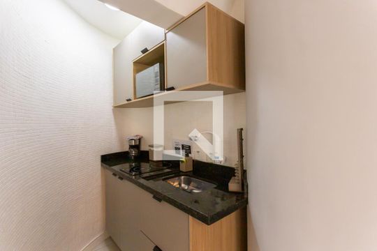 Cozinha de apartamento à venda com 1 quarto, 36m² em Liberdade, São Paulo