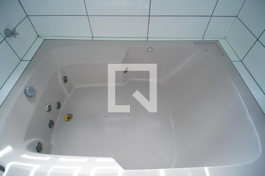Detalhe do Banheiro da Suite de casa para alugar com 3 quartos, 360m² em Feitoria, São Leopoldo