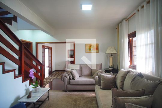 Sala de casa à venda com 3 quartos, 360m² em Feitoria, São Leopoldo