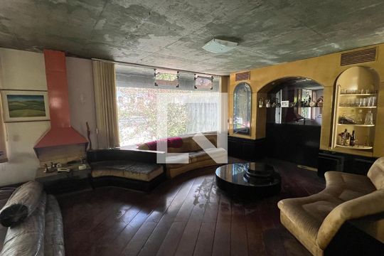Sala de casa para alugar com 3 quartos, 350m² em Jardim das Bandeiras, São Paulo