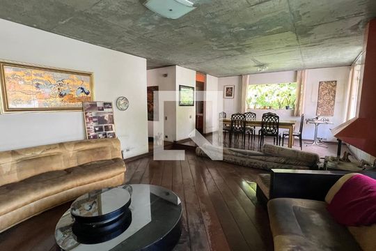 Sala de casa para alugar com 3 quartos, 350m² em Jardim das Bandeiras, São Paulo
