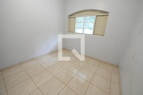 Quarto 2 de apartamento para alugar com 2 quartos, 130m² em Setor Urias Magalhães, Goiânia